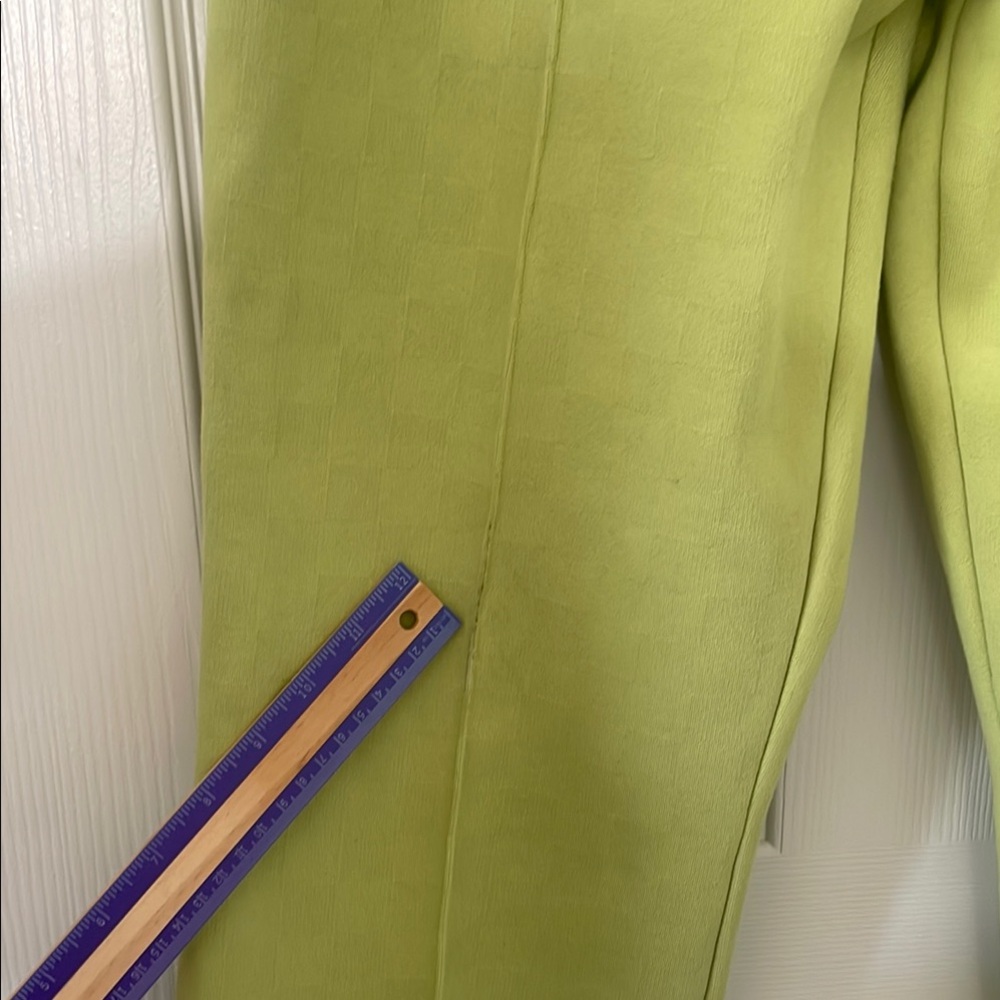 HIGH SPORT Women's Exclusive Kick Cotton-blend Cropped Pants In Lime Green XL - Picture 4 of 13